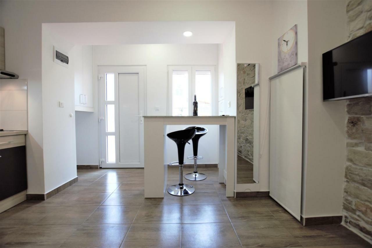 Studio Apartman Danijela PUY Exterior foto