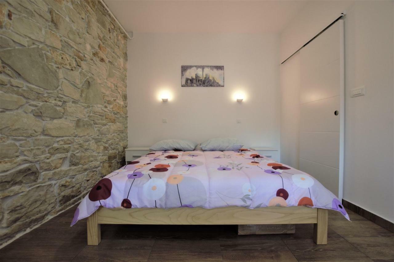 Studio Apartman Danijela PUY Exterior foto