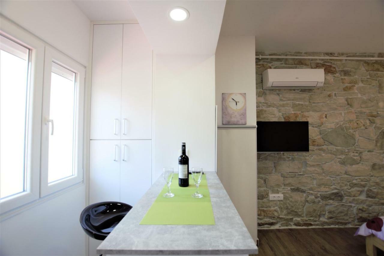 Studio Apartman Danijela PUY Exterior foto